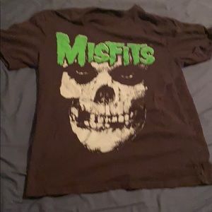 Mist fits tee shirt